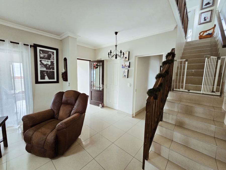 3 Bedroom Property for Sale in Kraaibosch Country Estate Western Cape